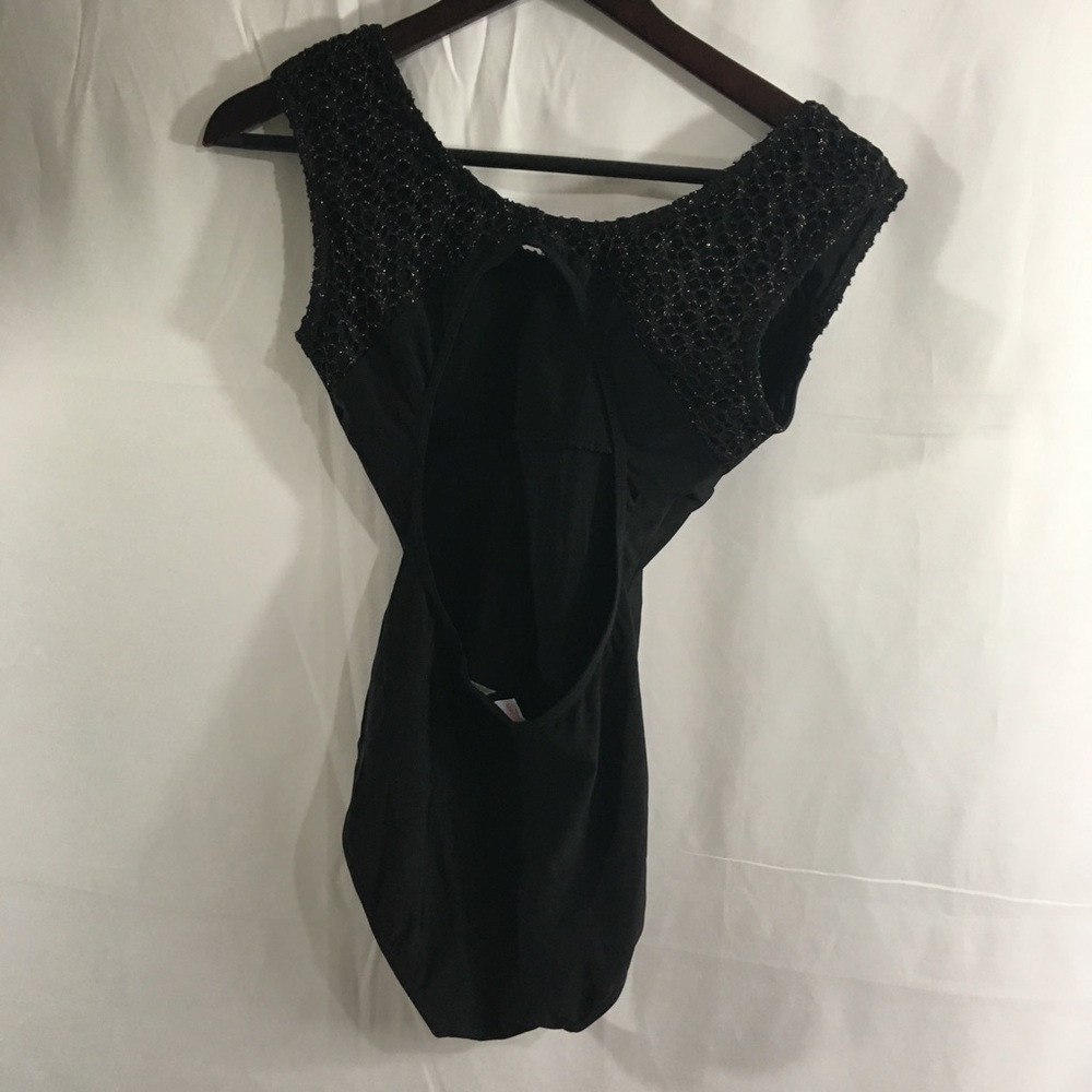 CAPEZIO- leotard size medium Black with gold